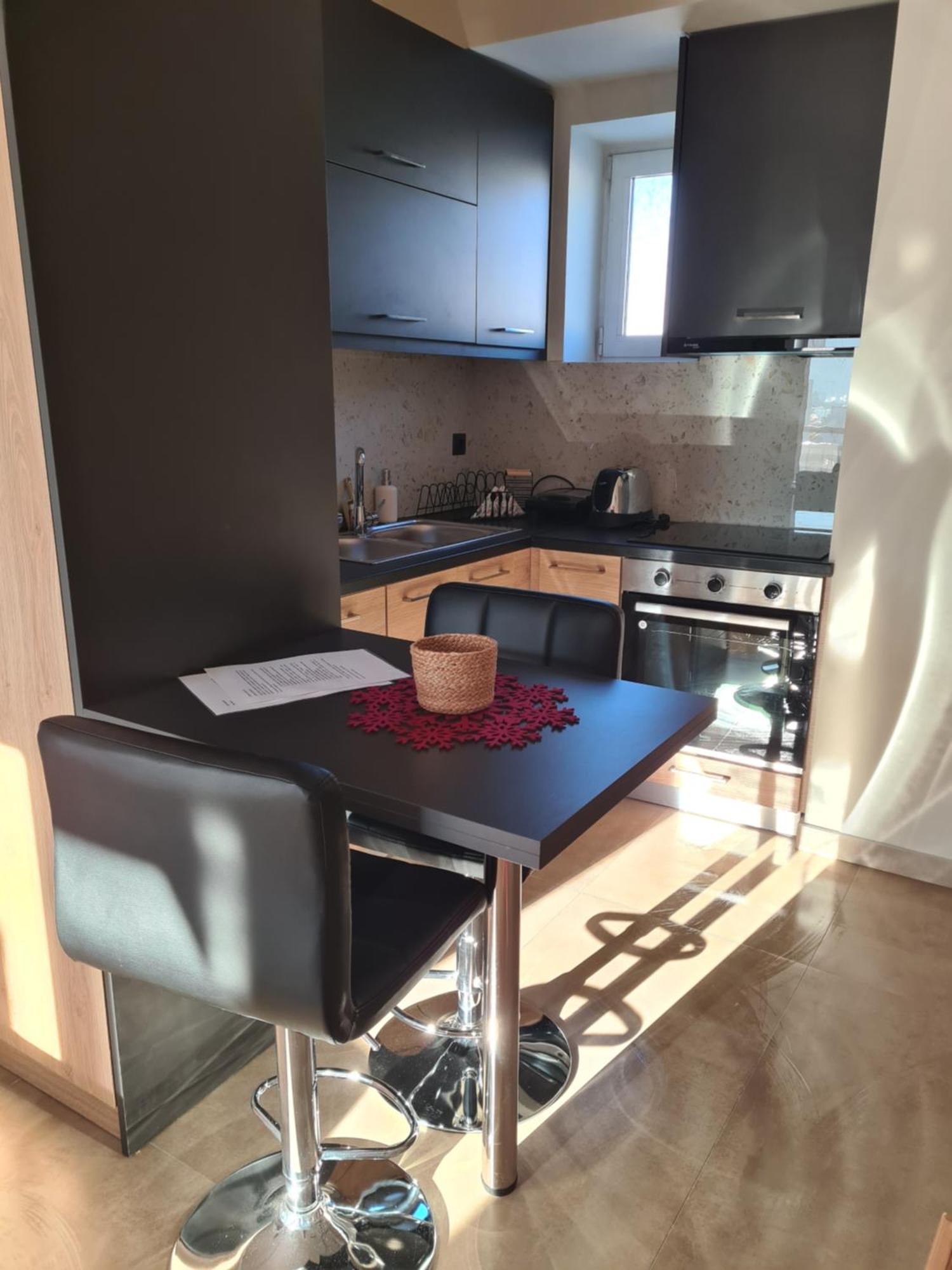 Fay'S Luxury Loft Apartment Волос Екстериор снимка