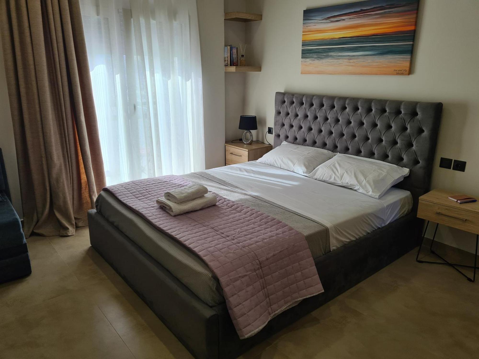 Fay'S Luxury Loft Apartment Волос Екстериор снимка