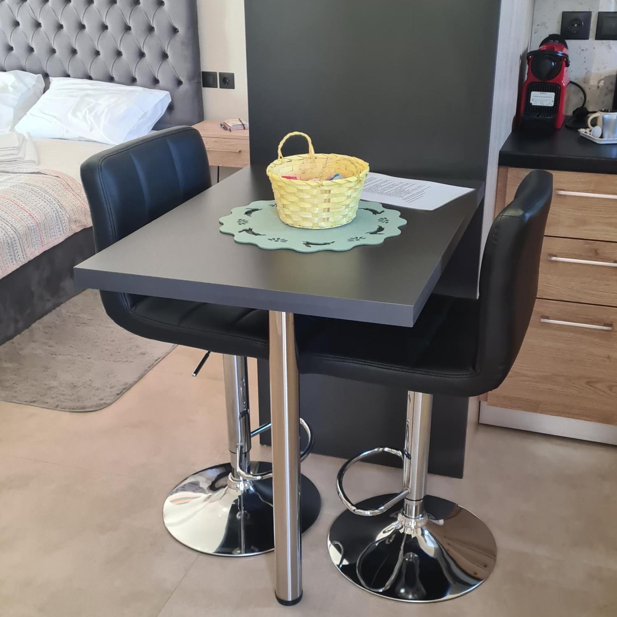 Fay'S Luxury Loft Apartment Волос Екстериор снимка